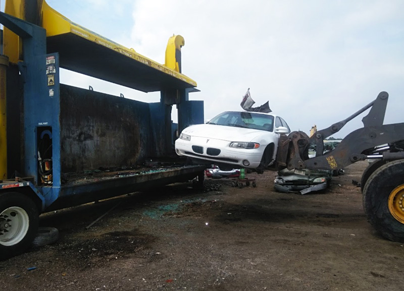 MR-junk-car-crushing-img-800x466